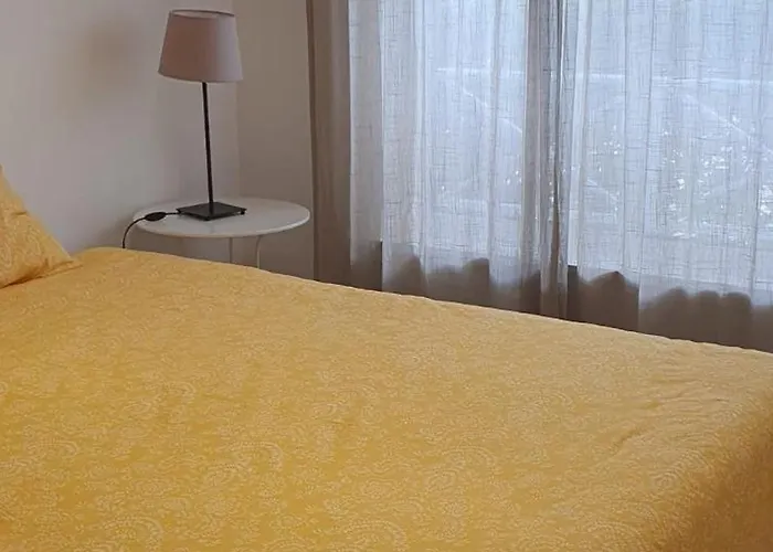 Alfamar E Falesia アパート